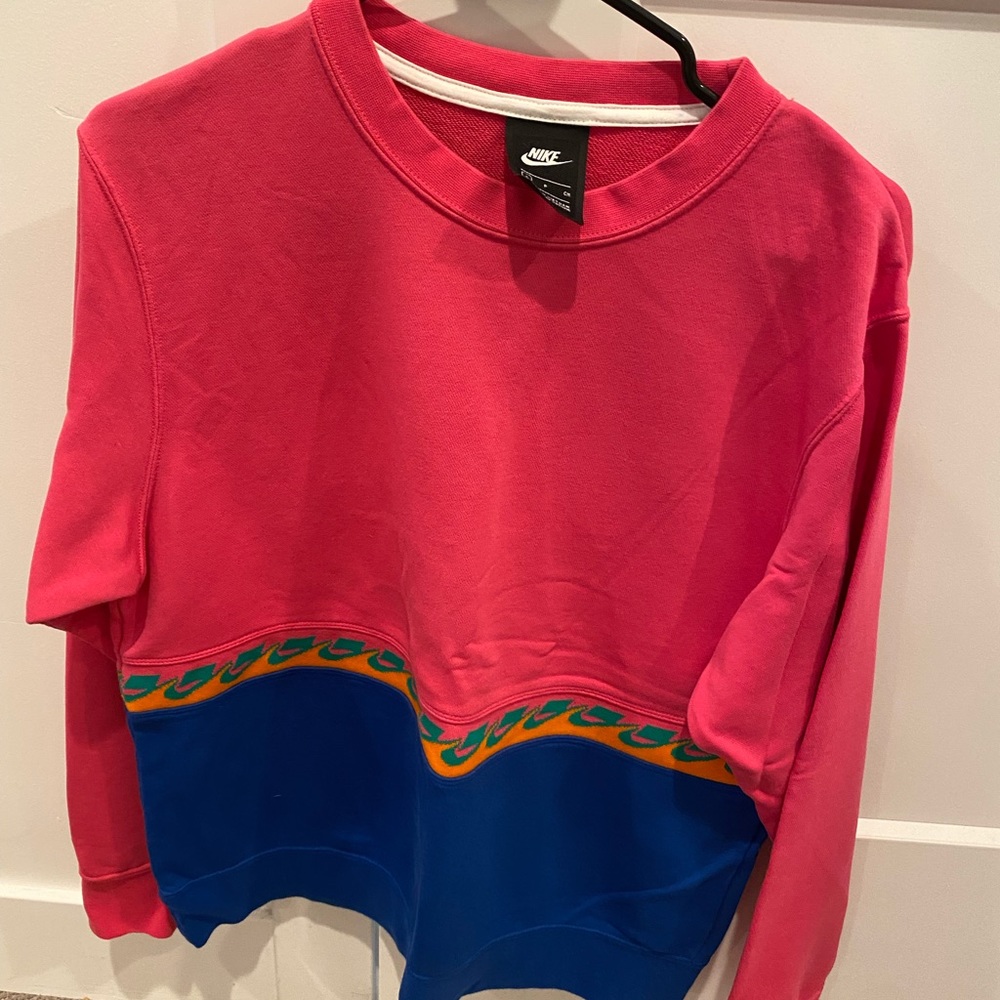 Nike sweatshirt never worn!